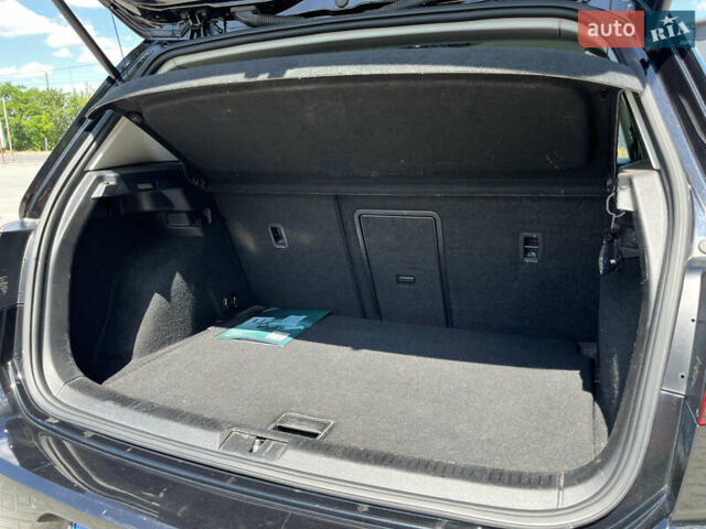 Черный Фольксваген e-Golf, объемом двигателя 0 л и пробегом 134 тыс. км за 13700 $, фото 26 на Automoto.ua