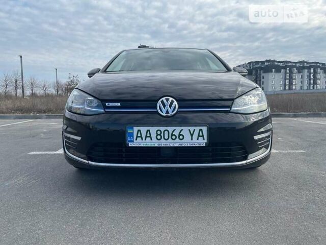 Черный Фольксваген e-Golf, объемом двигателя 0 л и пробегом 144 тыс. км за 13000 $, фото 1 на Automoto.ua
