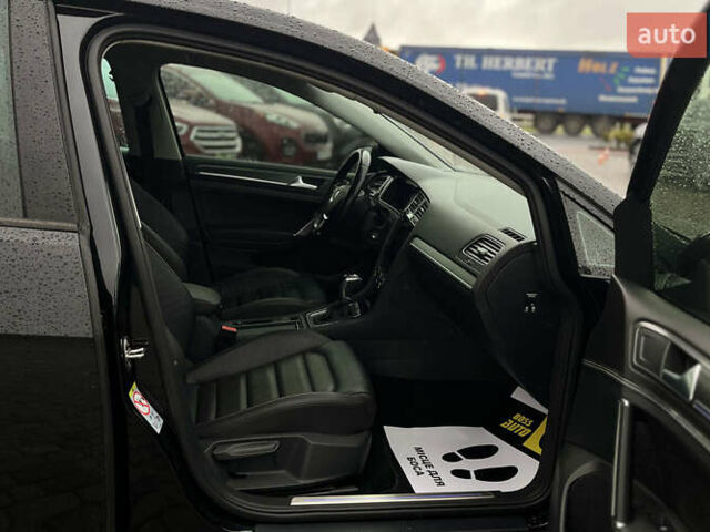 Черный Фольксваген e-Golf, объемом двигателя 0 л и пробегом 70 тыс. км за 16999 $, фото 21 на Automoto.ua