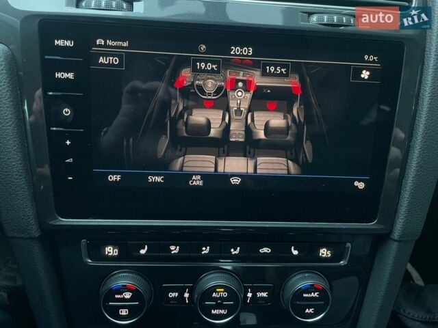 Черный Фольксваген e-Golf, объемом двигателя 0 л и пробегом 128 тыс. км за 12690 $, фото 44 на Automoto.ua