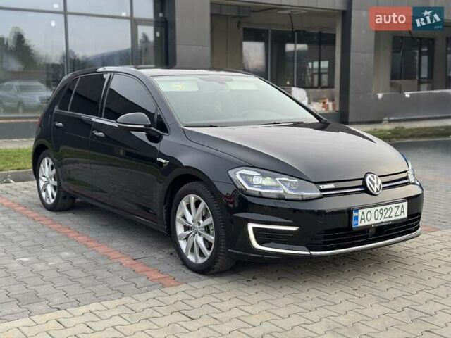 Черный Фольксваген e-Golf, объемом двигателя 0 л и пробегом 97 тыс. км за 12500 $, фото 17 на Automoto.ua