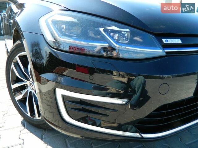 Черный Фольксваген e-Golf, объемом двигателя 0 л и пробегом 97 тыс. км за 16299 $, фото 31 на Automoto.ua