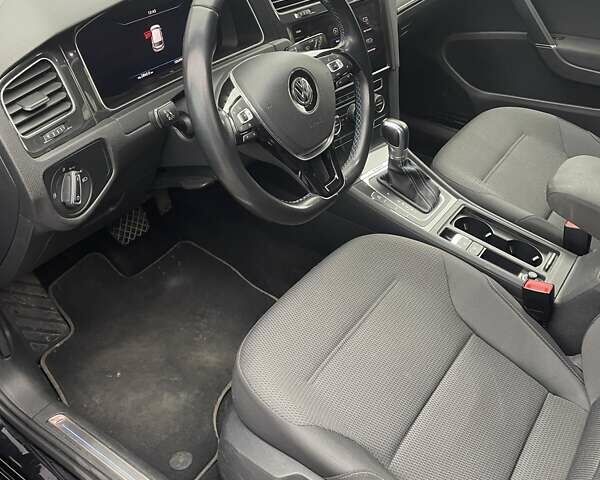 Чорний Фольксваген e-Golf, об'ємом двигуна 0 л та пробігом 105 тис. км за 13699 $, фото 12 на Automoto.ua