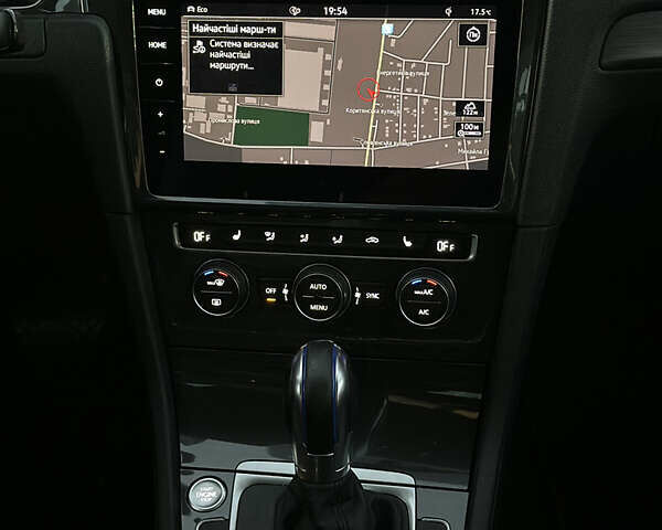 Черный Фольксваген e-Golf, объемом двигателя 0 л и пробегом 91 тыс. км за 15000 $, фото 14 на Automoto.ua