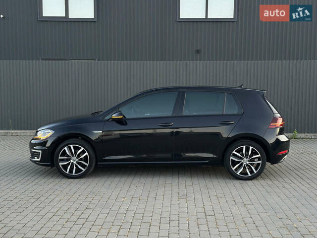 Черный Фольксваген e-Golf, объемом двигателя 0 л и пробегом 120 тыс. км за 14600 $, фото 3 на Automoto.ua