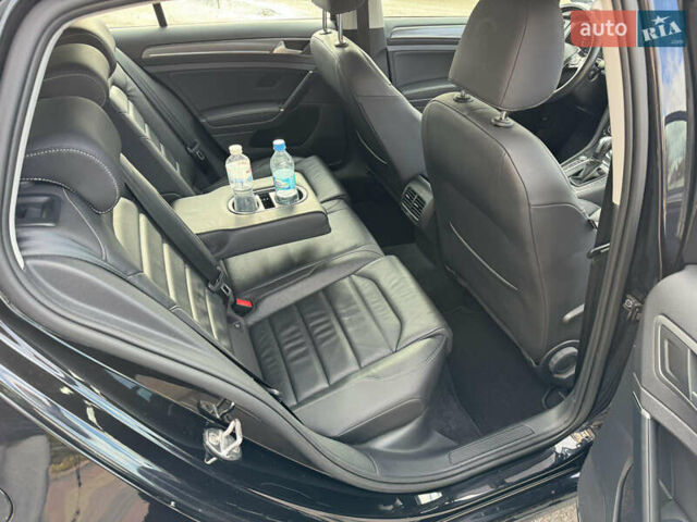 Черный Фольксваген e-Golf, объемом двигателя 0 л и пробегом 86 тыс. км за 14000 $, фото 38 на Automoto.ua