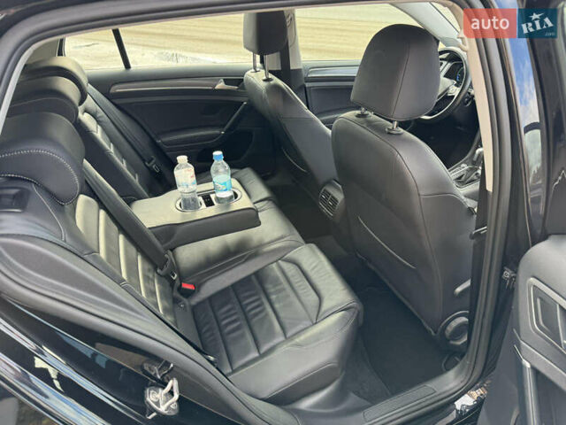 Черный Фольксваген e-Golf, объемом двигателя 0 л и пробегом 86 тыс. км за 14000 $, фото 40 на Automoto.ua