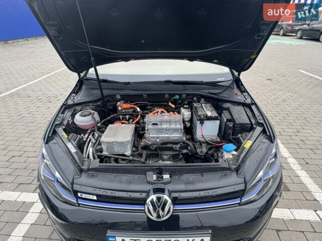 Черный Фольксваген e-Golf, объемом двигателя 0 л и пробегом 84 тыс. км за 17000 $, фото 5 на Automoto.ua