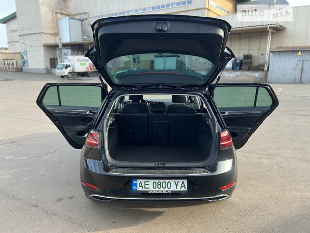 Чорний Фольксваген e-Golf, об'ємом двигуна 0 л та пробігом 36 тис. км за 21400 $, фото 9 на Automoto.ua