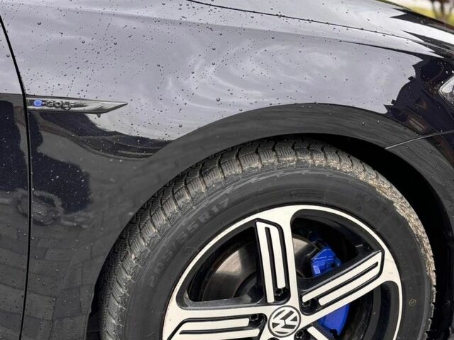 Чорний Фольксваген e-Golf, об'ємом двигуна 0 л та пробігом 108 тис. км за 15350 $, фото 3 на Automoto.ua