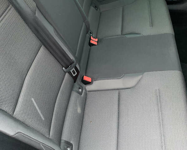 Черный Фольксваген e-Golf, объемом двигателя 0 л и пробегом 99 тыс. км за 13700 $, фото 84 на Automoto.ua