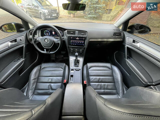 Черный Фольксваген e-Golf, объемом двигателя 0 л и пробегом 138 тыс. км за 13970 $, фото 43 на Automoto.ua