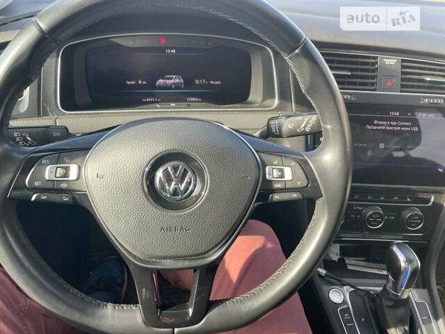 Черный Фольксваген e-Golf, объемом двигателя 0 л и пробегом 144 тыс. км за 13000 $, фото 21 на Automoto.ua