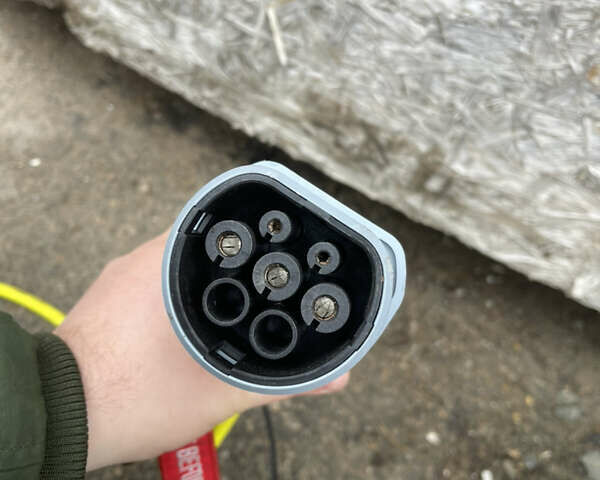 Черный Фольксваген e-Golf, объемом двигателя 0 л и пробегом 99 тыс. км за 13700 $, фото 78 на Automoto.ua