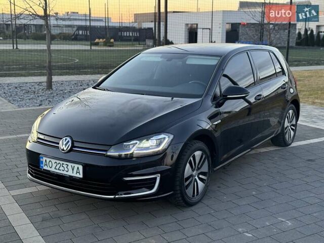 Черный Фольксваген e-Golf, объемом двигателя 0 л и пробегом 80 тыс. км за 13500 $, фото 15 на Automoto.ua