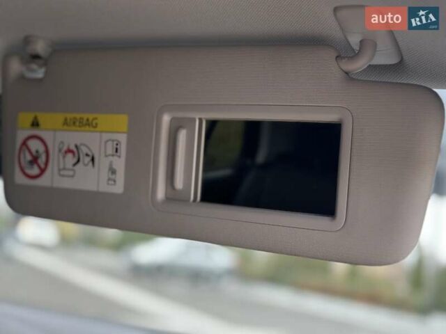 Черный Фольксваген e-Golf, объемом двигателя 0 л и пробегом 64 тыс. км за 16000 $, фото 36 на Automoto.ua