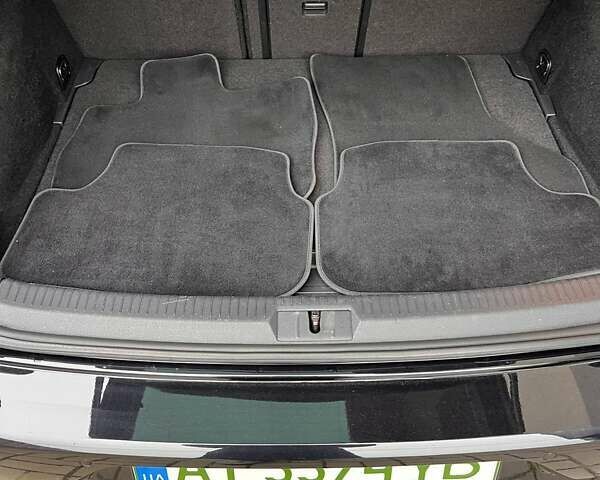 Черный Фольксваген e-Golf, объемом двигателя 0 л и пробегом 135 тыс. км за 14600 $, фото 24 на Automoto.ua