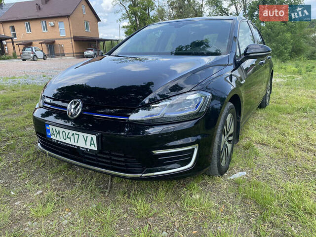 Черный Фольксваген e-Golf, объемом двигателя 0 л и пробегом 62 тыс. км за 14500 $, фото 1 на Automoto.ua
