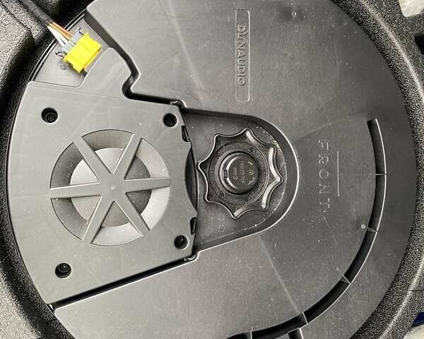 Чорний Фольксваген e-Golf, об'ємом двигуна 0 л та пробігом 62 тис. км за 15200 $, фото 14 на Automoto.ua