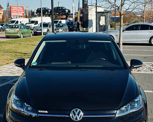 Черный Фольксваген e-Golf, объемом двигателя 0 л и пробегом 59 тыс. км за 13500 $, фото 10 на Automoto.ua