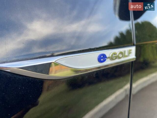 Черный Фольксваген e-Golf, объемом двигателя 0 л и пробегом 53 тыс. км за 15500 $, фото 10 на Automoto.ua