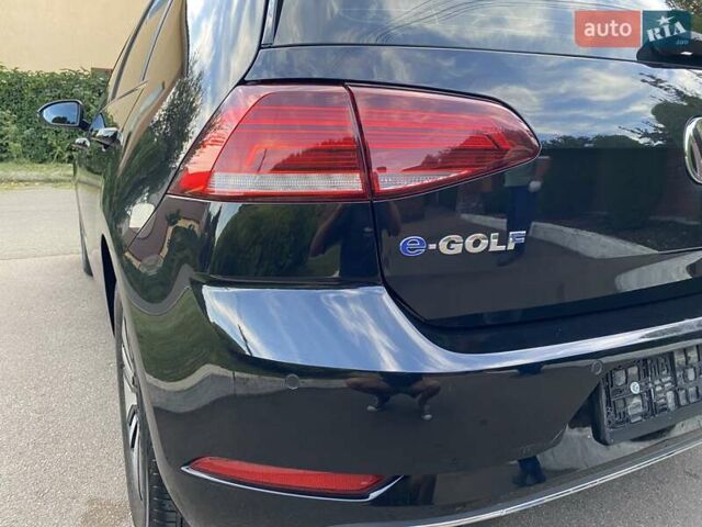 Черный Фольксваген e-Golf, объемом двигателя 0 л и пробегом 49 тыс. км за 15800 $, фото 29 на Automoto.ua