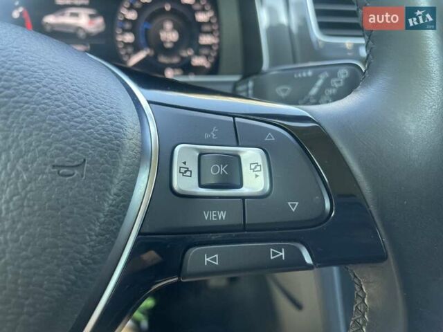 Черный Фольксваген e-Golf, объемом двигателя 1.4 л и пробегом 83 тыс. км за 19999 $, фото 35 на Automoto.ua