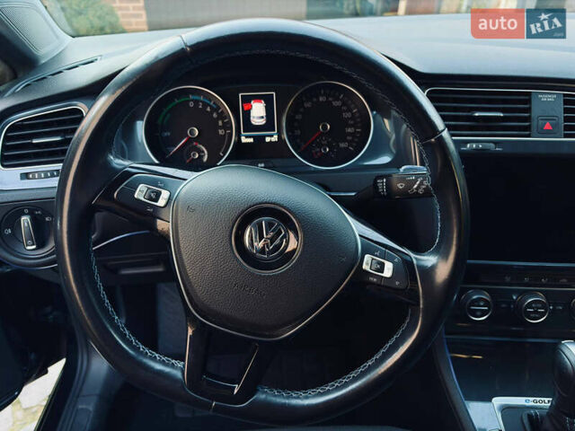 Черный Фольксваген e-Golf, объемом двигателя 0 л и пробегом 59 тыс. км за 13500 $, фото 14 на Automoto.ua