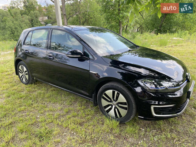 Черный Фольксваген e-Golf, объемом двигателя 0 л и пробегом 62 тыс. км за 14500 $, фото 5 на Automoto.ua