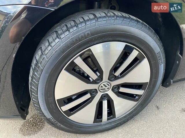 Черный Фольксваген e-Golf, объемом двигателя 0 л и пробегом 49 тыс. км за 15800 $, фото 20 на Automoto.ua