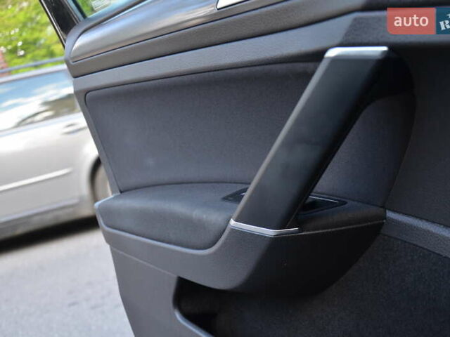 Черный Фольксваген e-Golf, объемом двигателя 0 л и пробегом 92 тыс. км за 11950 $, фото 43 на Automoto.ua