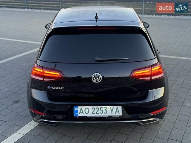 Черный Фольксваген e-Golf, объемом двигателя 0 л и пробегом 80 тыс. км за 13500 $, фото 17 на Automoto.ua