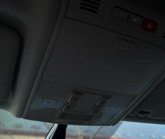 Черный Фольксваген e-Golf, объемом двигателя 0 л и пробегом 59 тыс. км за 13500 $, фото 17 на Automoto.ua