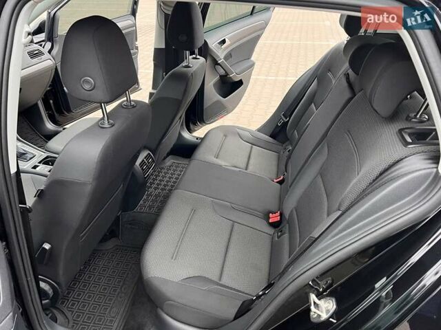 Черный Фольксваген e-Golf, объемом двигателя 0 л и пробегом 135 тыс. км за 14600 $, фото 17 на Automoto.ua