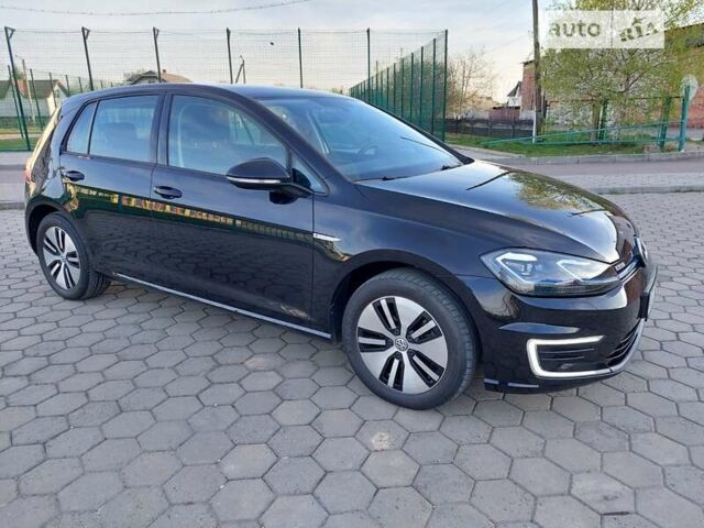 Черный Фольксваген e-Golf, объемом двигателя 0 л и пробегом 41 тыс. км за 15900 $, фото 19 на Automoto.ua