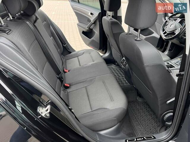 Черный Фольксваген e-Golf, объемом двигателя 0 л и пробегом 135 тыс. км за 14600 $, фото 19 на Automoto.ua