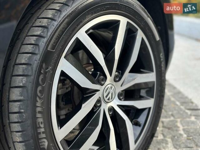 Черный Фольксваген e-Golf, объемом двигателя 0 л и пробегом 64 тыс. км за 16000 $, фото 9 на Automoto.ua