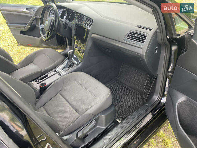 Черный Фольксваген e-Golf, объемом двигателя 0 л и пробегом 62 тыс. км за 14500 $, фото 14 на Automoto.ua