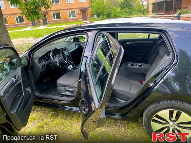 Чорний Фольксваген e-Golf, об'ємом двигуна 0 л та пробігом 62 тис. км за 15200 $, фото 8 на Automoto.ua