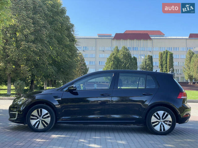 Черный Фольксваген e-Golf, объемом двигателя 0 л и пробегом 99 тыс. км за 13390 $, фото 4 на Automoto.ua