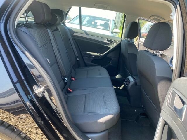 Чорний Фольксваген e-Golf, об'ємом двигуна 0 л та пробігом 23 тис. км за 15400 $, фото 72 на Automoto.ua