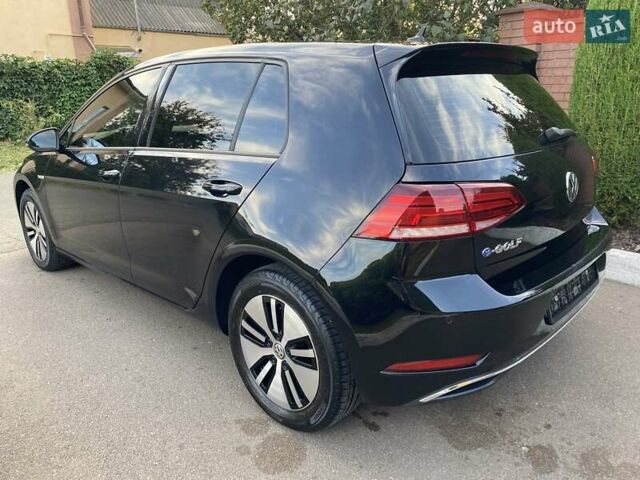 Черный Фольксваген e-Golf, объемом двигателя 0 л и пробегом 53 тыс. км за 15500 $, фото 4 на Automoto.ua