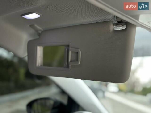 Черный Фольксваген e-Golf, объемом двигателя 0 л и пробегом 64 тыс. км за 16000 $, фото 37 на Automoto.ua