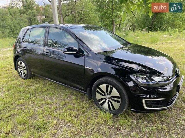 Чорний Фольксваген e-Golf, об'ємом двигуна 0 л та пробігом 62 тис. км за 15200 $, фото 4 на Automoto.ua