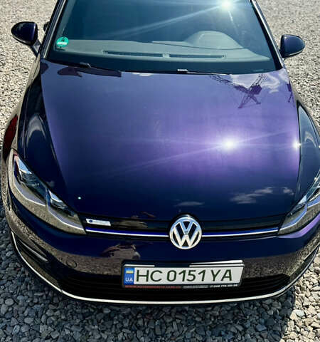 Фиолетовый Фольксваген e-Golf, объемом двигателя 0 л и пробегом 62 тыс. км за 17000 $, фото 1 на Automoto.ua