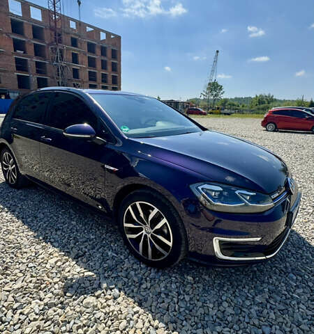 Фиолетовый Фольксваген e-Golf, объемом двигателя 0 л и пробегом 62 тыс. км за 17000 $, фото 10 на Automoto.ua