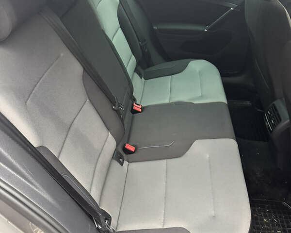 Коричневый Фольксваген e-Golf, объемом двигателя 0 л и пробегом 179 тыс. км за 8500 $, фото 11 на Automoto.ua