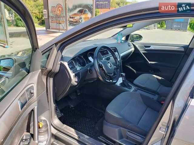 Коричневый Фольксваген e-Golf, объемом двигателя 0 л и пробегом 121 тыс. км за 9500 $, фото 2 на Automoto.ua