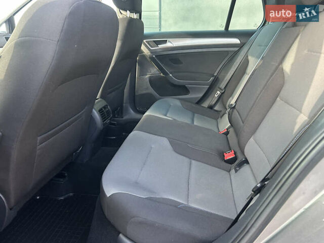 Коричневый Фольксваген e-Golf, объемом двигателя 0 л и пробегом 128 тыс. км за 8499 $, фото 8 на Automoto.ua