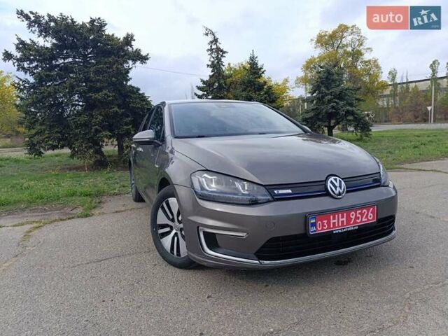 Коричневый Фольксваген e-Golf, объемом двигателя 0 л и пробегом 150 тыс. км за 9700 $, фото 18 на Automoto.ua